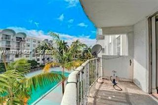 488 NW 165th St Road B-412, Miami, FL 33169