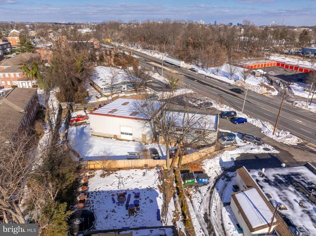 4010 SOUTHWESTERN BLVD, Baltimore, MD 21229