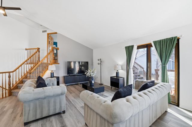 9851 Gillard Avenue NE, Monticello, MN 55362