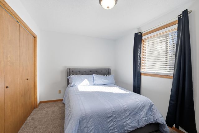 9851 Gillard Avenue NE, Monticello, MN 55362