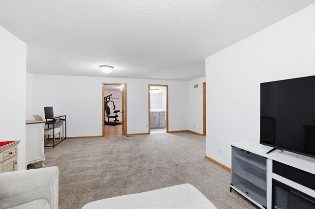 9851 Gillard Avenue NE, Monticello, MN 55362