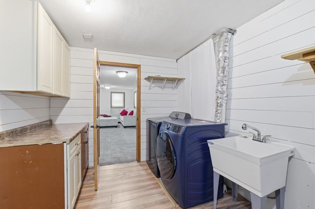 9851 Gillard Avenue NE, Monticello, MN 55362