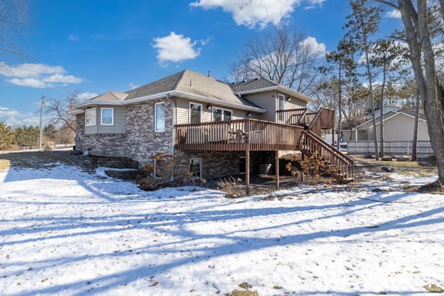 9851 Gillard Avenue NE, Monticello, MN 55362