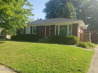 3911 Gardenia Ct, Louisville, KY 40220