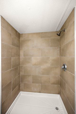 223 Hurricane Cir, La Vergne, TN 37086