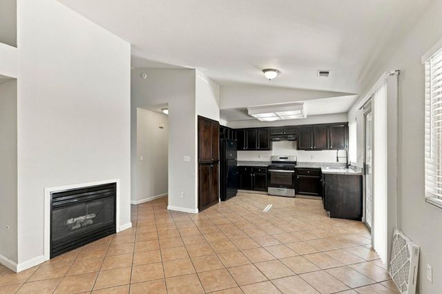 2113 Shelby Creek Court, Stockton, CA 95206