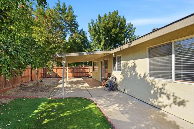 2113 Shelby Creek Court, Stockton, CA 95206