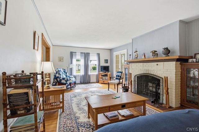 822 Glenwood Ave, Syracuse, NY 13207