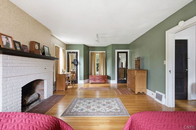 822 Glenwood Ave, Syracuse, NY 13207