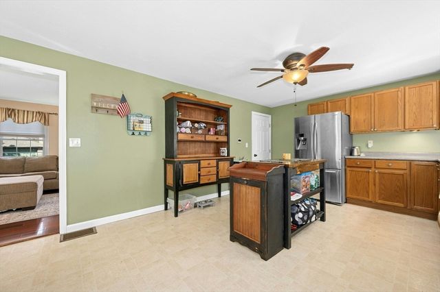 47 Brook St 47, Webster, MA 01570