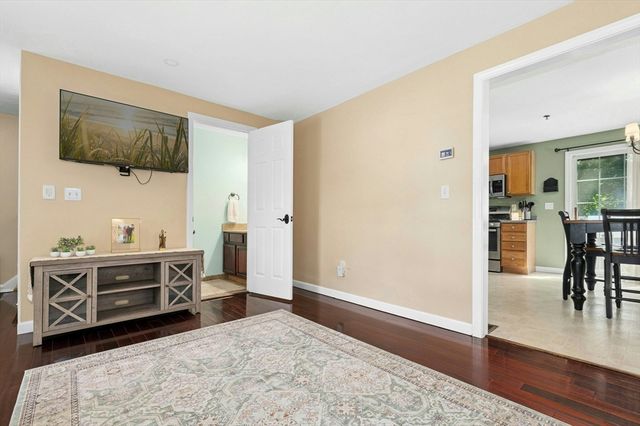 47 Brook St 47, Webster, MA 01570