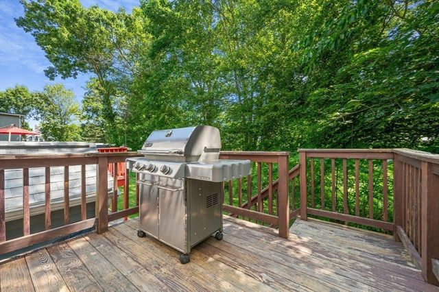 47 Brook St 47, Webster, MA 01570