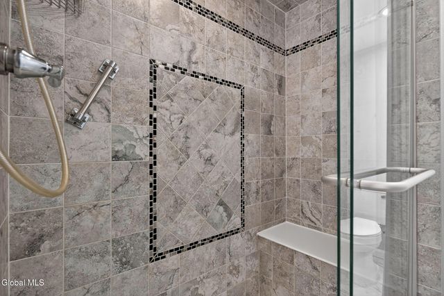 2325 12th Avenue, Colonie, NY 12189