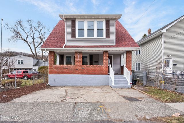 2325 12th Avenue, Colonie, NY 12189