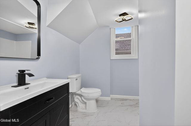 2325 12th Avenue, Colonie, NY 12189