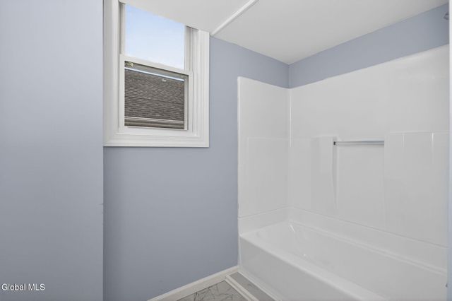 2325 12th Avenue, Colonie, NY 12189