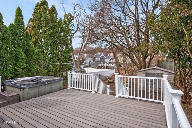 2325 12th Avenue, Colonie, NY 12189