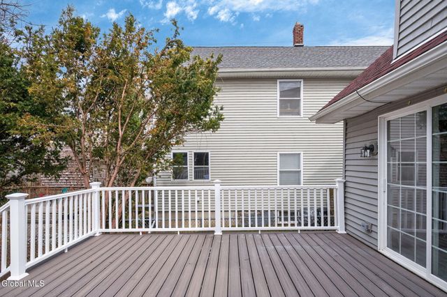 2325 12th Avenue, Colonie, NY 12189