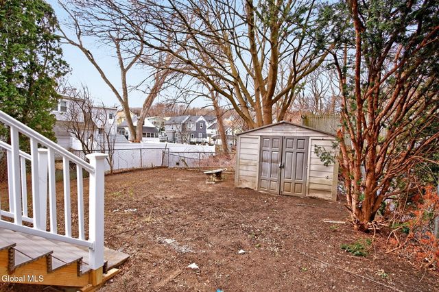 2325 12th Avenue, Colonie, NY 12189