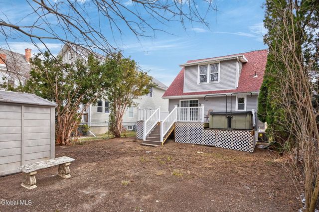 2325 12th Avenue, Colonie, NY 12189