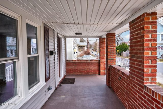 2325 12th Avenue, Colonie, NY 12189