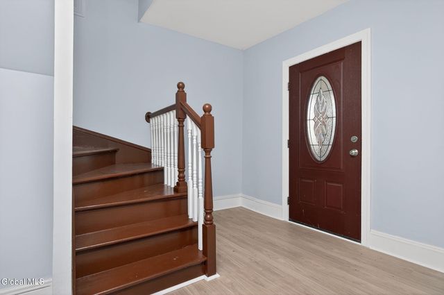 2325 12th Avenue, Colonie, NY 12189