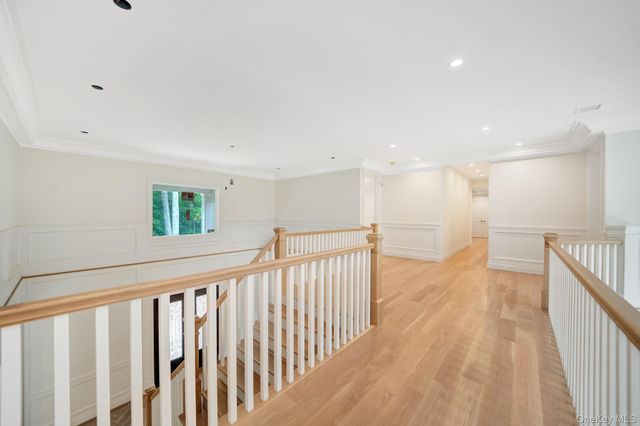 730 Remsens Lane, Muttontown, NY 11771