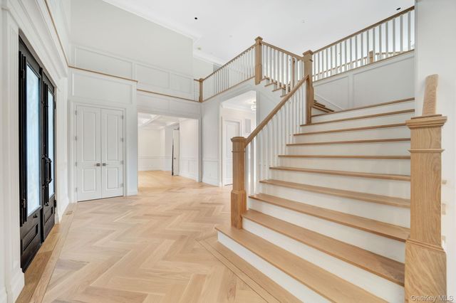 730 Remsens Lane, Muttontown, NY 11771