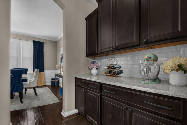 8427 Chesapeake Way NW, Pickerington, OH 43147