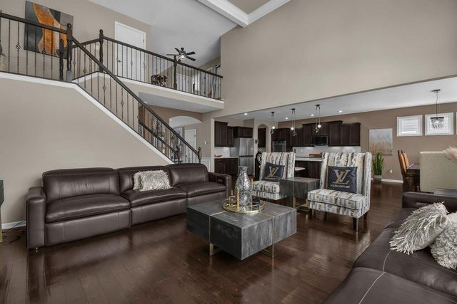 8427 Chesapeake Way NW, Pickerington, OH 43147