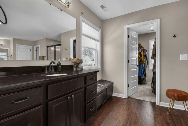 8427 Chesapeake Way NW, Pickerington, OH 43147