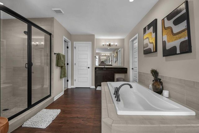 8427 Chesapeake Way NW, Pickerington, OH 43147