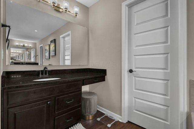 8427 Chesapeake Way NW, Pickerington, OH 43147