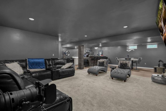 8427 Chesapeake Way NW, Pickerington, OH 43147