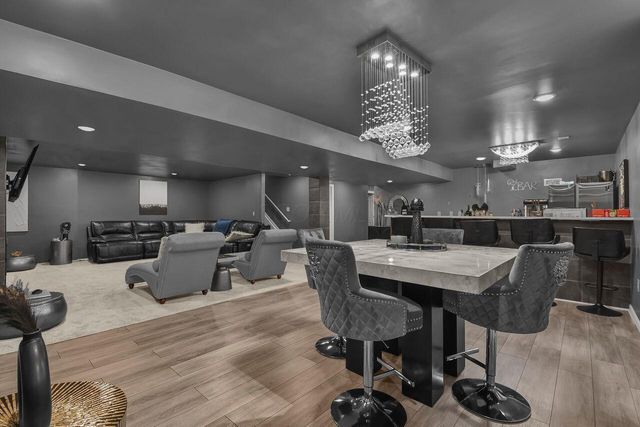 8427 Chesapeake Way NW, Pickerington, OH 43147