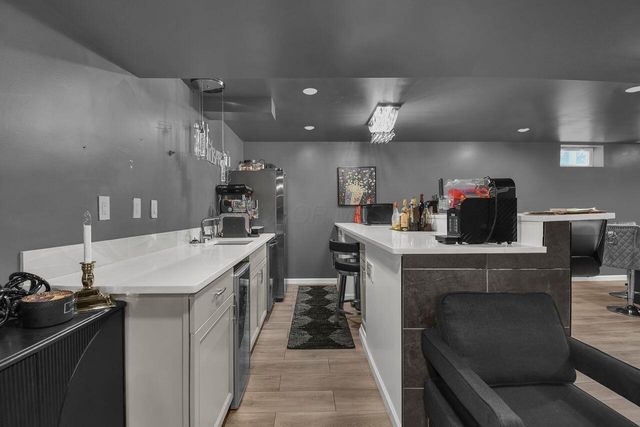 8427 Chesapeake Way NW, Pickerington, OH 43147