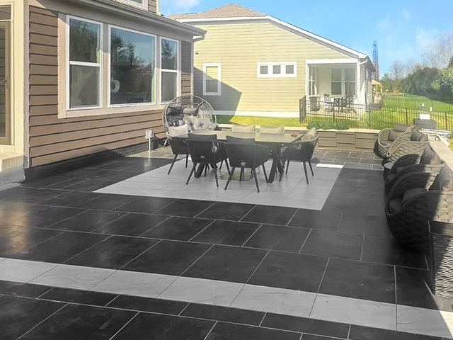 8427 Chesapeake Way NW, Pickerington, OH 43147