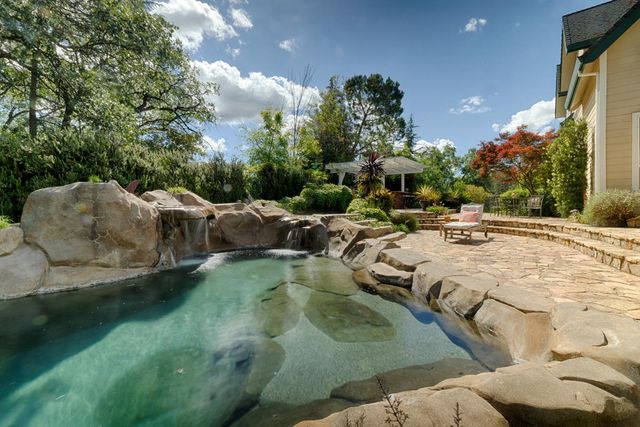 1880 Buck Ridge Ct, Colfax, CA 95713