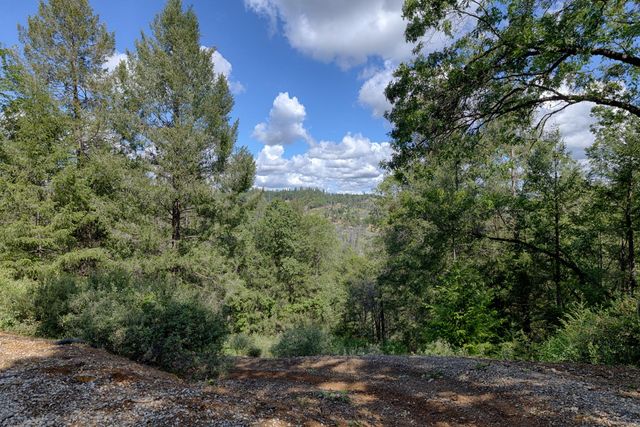 1880 Buck Ridge Ct, Colfax, CA 95713