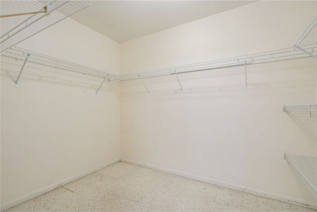 150 Thompson Dr 306, Cedar Rapids, IA 52403