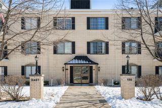 150 Thompson Dr 306, Cedar Rapids, IA 52403