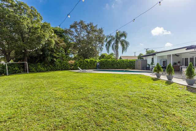 1049 W Palmetto Park Road S, Boca Raton, FL 33486