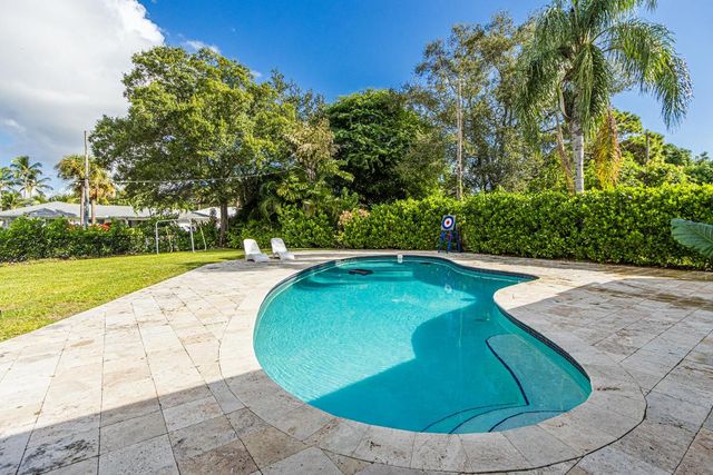 1049 W Palmetto Park Road S, Boca Raton, FL 33486