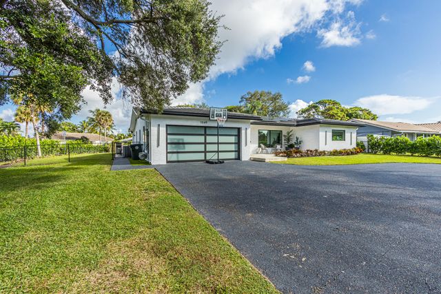 1049 W Palmetto Park Road S, Boca Raton, FL 33486