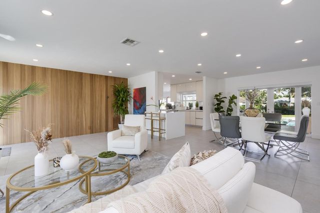 1049 W Palmetto Park Road S, Boca Raton, FL 33486