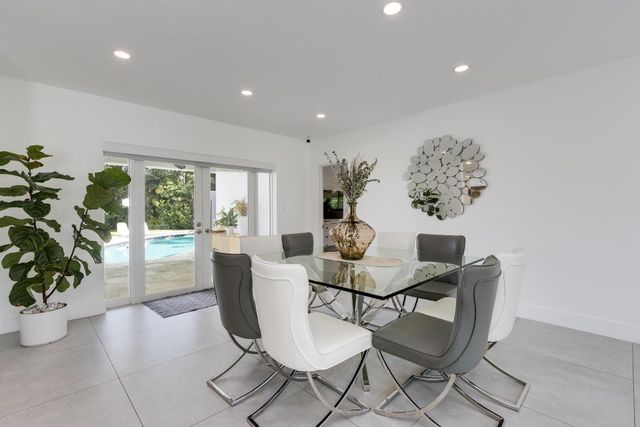 1049 W Palmetto Park Road S, Boca Raton, FL 33486