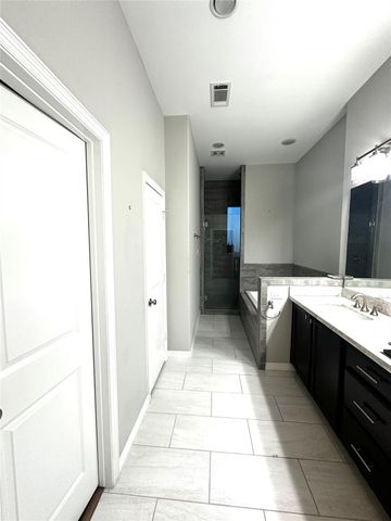 1621 Shearn Street, Houston, TX 77007