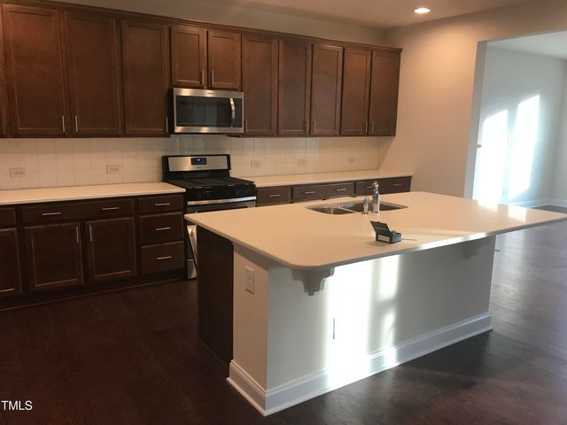 2413 Fillmore Hall Lane, Apex, NC 27523