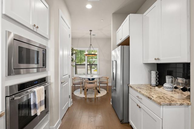 8200 Southwest PKWY 403, Austin, TX 78735