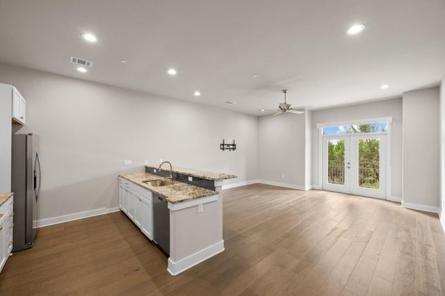 8200 Southwest PKWY 403, Austin, TX 78735